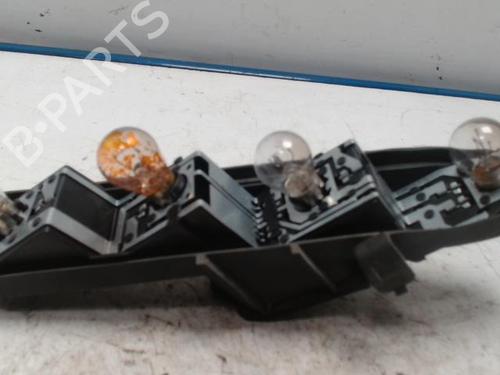 Used Licence plate light RENAULT SCÉNIC II (JM0/1_) 1.9 dCi (JM0G, JM12, JM1G, JM2C) (120 hp) 25419005