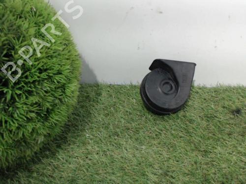 horn-ford-fiesta-v-jh_-jd_-2001-2002-2003-2004-2005-2006-2007-2008-2009-2010-2011-2012-2013-2014-25394483 main image