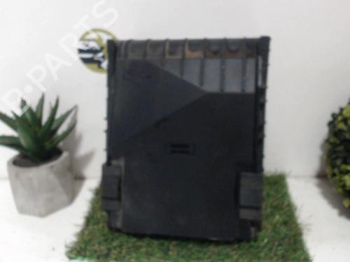 fuse-box-vw-golf-v-1k1-2003-2004-2005-2006-2007-2008-2009-2010-25394365 main image