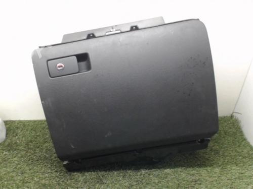 Dashboardkastje VW PASSAT B6 Variant (3C5) 2.0 TDI (170 hp) 30665451