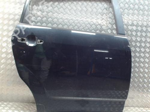 Dør højre bagtil Dør højre bagtil TOYOTA COROLLA Verso (ZER_, ZZE12_, R1_) 2.2 D-4D (AUR10_, AUR10R) (136 hp) 35946856 35946856