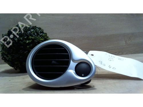 Used Air vent RENAULT CLIO III (BR0/1, CR0/1) 1.5 dCi (C/BR0G, C/BR1G) (68 hp) 25383650