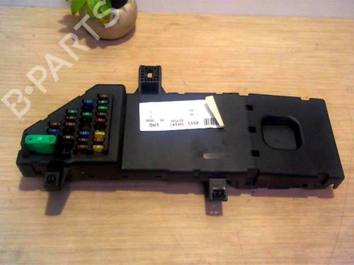 Fuse box OPEL SIGNUM Hatchback (Z03) 1.9 CDTI (F48) | BP25391055E1 