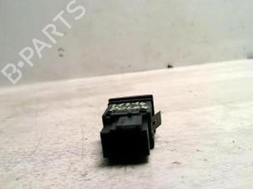 Used Warning switch VW POLO IV (9N_, 9A_) 1.4 TDI (80 hp) 25424080