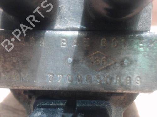 Used Ignition coil RENAULT LAGUNA I (B56_, 556_) 2.0 (114 hp) 31219814