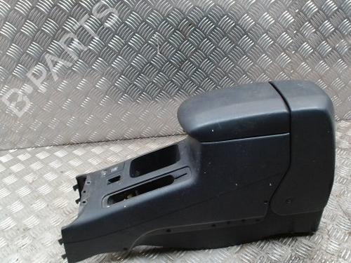 Mittelkonsole Mittelkonsole TOYOTA RAV 4 II (_A2_) 2.0 D 4WD (CLA20_, CLA21_, CLA20R, CLA21R) (116 hp) 33270271 33270271