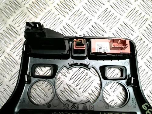 Console centrale CITROËN C3 Picasso (SH_) 1.6 HDI 90 | BP32370471I22