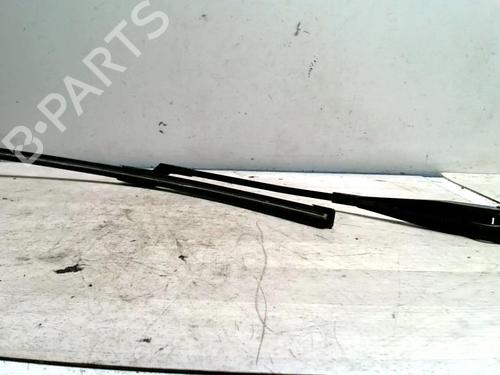 Front windshield wiper arm NISSAN NOTE (E11, NE11) 1.5 dCi | BP25424670C143
