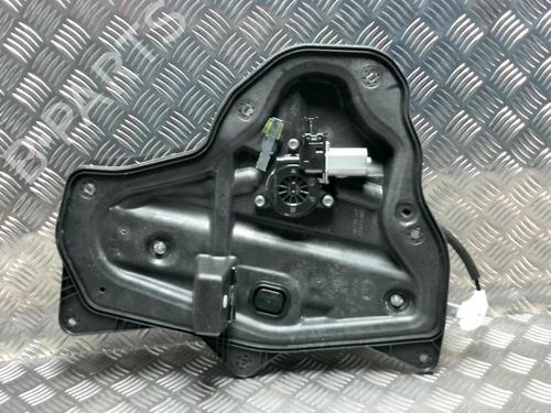 Elevalunas trasero derecho MAZDA 3 (BM, BN) 2.2 D (150 hp) 31165746