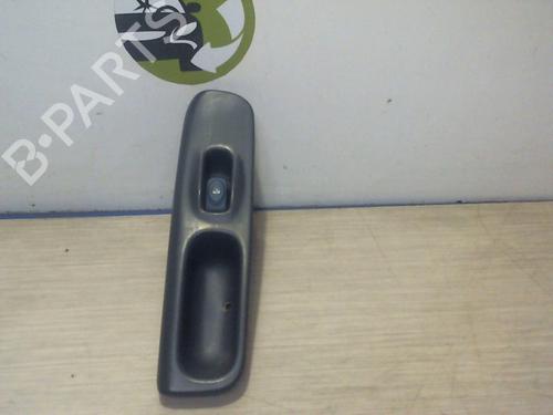 Mando elevalunas delantera derecho RENAULT TWINGO I (C06_) 1.2 (C063, C064) (55 hp) 25389141
