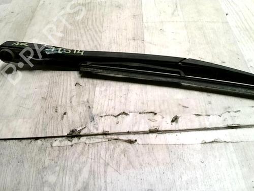 Used Rear windshield wiper arm OPEL CORSA D (S07) 1.4 (L08, L68) (100 hp) 25426573