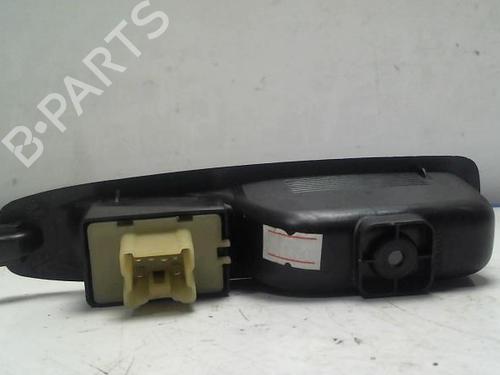 Used Right rear window switch RENAULT CLIO IV Grandtour (KH_) 1.2 TCe 120 (KHM0) (120 hp) 31237932