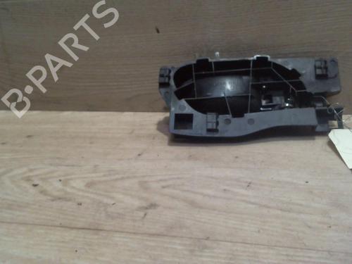 Used Front left interior door handle PEUGEOT 407 (6D_) 2.0 HDi 135 (6DRHRH, 6DRHRE, 6DRHRG, 6DRHRJ) (136 hp) 25402533