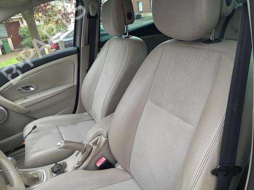 Middle console RENAULT MEGANE III Hatchback (BZ0/1_, B3_) 1.9 dCi (BZ0N, BZ0J) | BP31231194I22 