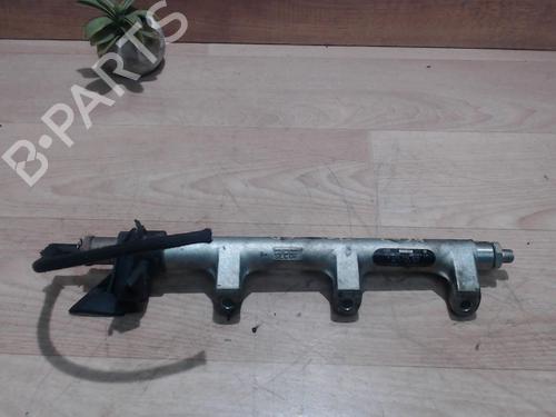 Used Injection rail RENAULT VEL SATIS (BJ0_) 2.2 dCi (BJ0E, BJ0F) (150 hp) 31218440