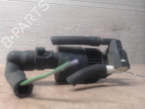 Used Washer pump RENAULT TWINGO I (C06_) 1.2 (C063, C064) (55 hp) 31238331