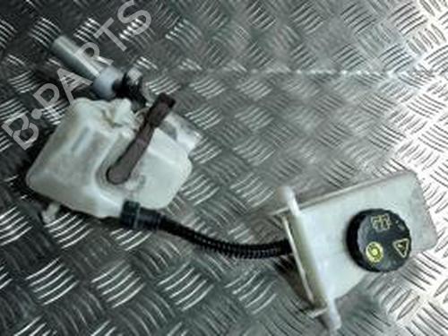 Used Brake master cylinder PEUGEOT 308 II (LB_, LP_, LW_, LH_, L3_) 1.5 BlueHDi 130 (131 hp) 25706539