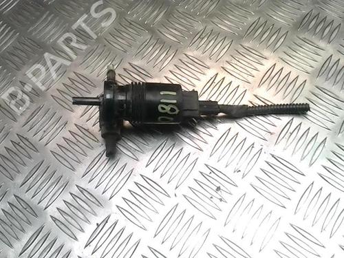 Used Washer pump NISSAN MICRA III (K12) 1.2 16V (80 hp) 31236788