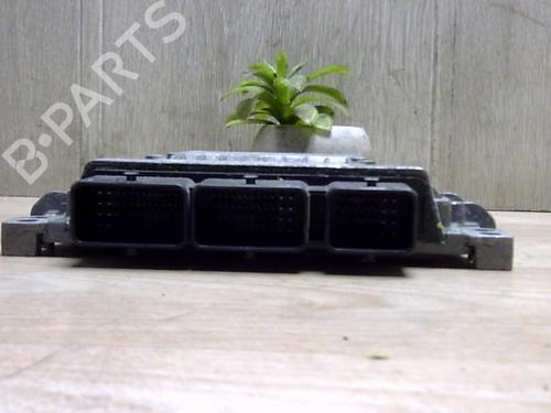 engine-control-unit-ecu-renault-grand-scenic-ii-jm01_-2004-2005-2006-2007-2008-2009-25413807 main image