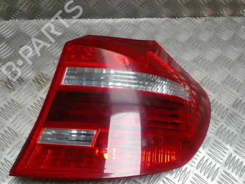 Højre baglygte BMW 1 (E81) 118 i (143 hp) 31235233