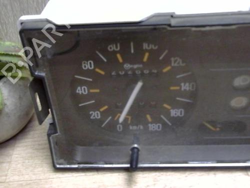 Used Instrument cluster RENAULT SUPER 5 (B/C40_) 1.4 Cat (B/C/407) (58 hp) 25410224