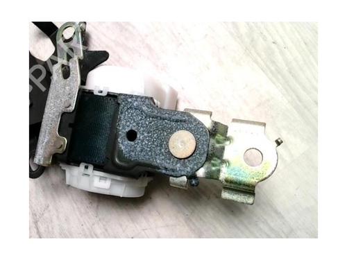 Rear center seatbelt TOYOTA COROLLA Verso (ZER_, ZZE12_, R1_) 2.0 D-4D (CUR10_, CUR10R) | BP25421966I27 