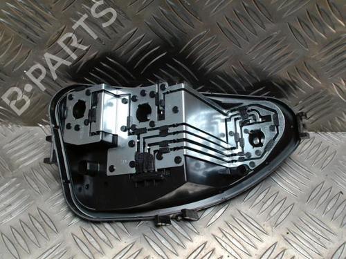 Nummerpladelys Nummerpladelys RENAULT CLIO III (BR0/1, CR0/1) 1.2 16V (BR02, BR0J, BR11, CR02, CR0J, CR11) (75 hp) 33748525 33748525