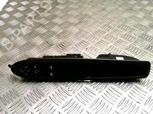 Mando elevalunas delantero izquierdo Mando elevalunas delantero izquierdo CITROËN DS3 (SA_) 1.6 HDi 90 (92 hp) 33884055 33884055