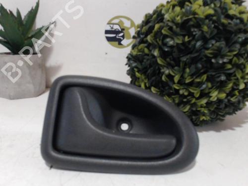 Used Rear left interior door handle RENAULT SCÉNIC I MPV (JA0/1_, FA0_) 1.6 (JA00, JA16, JA15, JA19, JA1V, JA2B, JA2C, JA0B,... (107 hp) 25394238