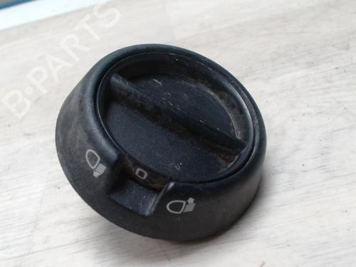 Used Switch RENAULT KANGOO Express (FC0/1_) 1.5 dCi (61 hp) 27984830