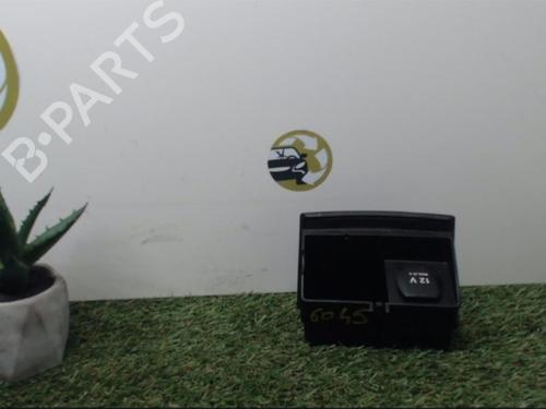 Used Ashtray MERCEDES-BENZ A-CLASS (W169) A 180 CDI (169.007, 169.307) (109 hp) 25413672