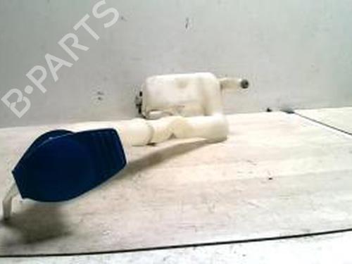 Used Windscreen washer tank VW POLO (9N_, 9A_) 1.4 TDI (80 hp) 25425052
