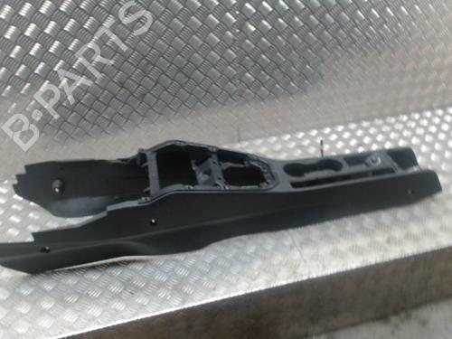 Middenconsole SEAT ARONA (KJ7, KJP) 1.0 TSI (116 hp) 31238612