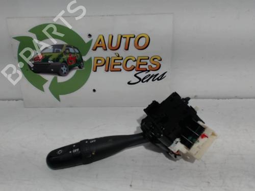 switch-suzuki-swift-iii-mz-ez-2005-25399986 main image