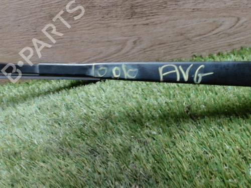 Used Front windshield wiper arm RENAULT MEGANE III Hatchback (BZ0/1_, B3_) 1.5 dCi (106 hp) 31231074