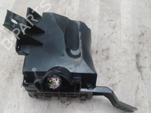 Used Fuse box PEUGEOT 208 I (CA_, CC_) 1.2 VTI 82 (82 hp) 31237246