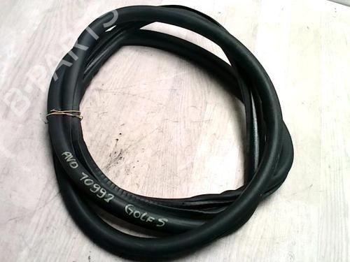 Used Rubber door seal VW GOLF V (1K1) 1.9 TDI (105 hp) 28032843