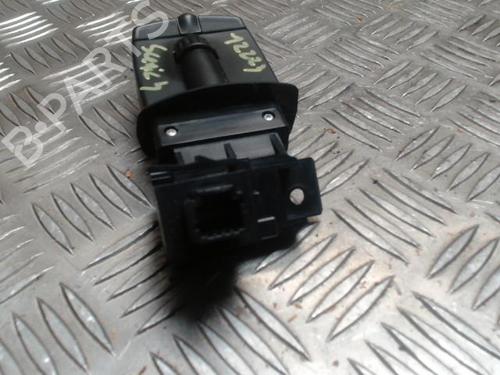 Switch RENAULT GRAND SCÉNIC III (JZ0/1_) 1.6 dCi (JZ00, JZ12) | BP30531854I30