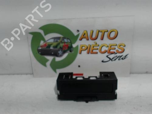 Used Display monitor RENAULT MEGANE II Coupé-Cabriolet (EM0/1_) 1.9 dCi (115 hp) 25399976