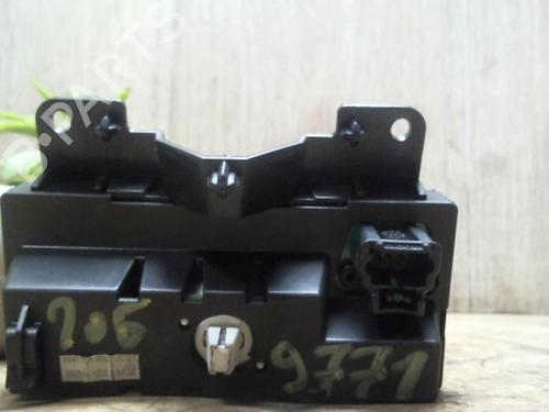 display-monitor-peugeot-206-hatchback-2ac-1998-1999-2000-2001-2002-2003-2004-2005-2006-2007-2008-2009-2010-2011-2012-31239194 main image