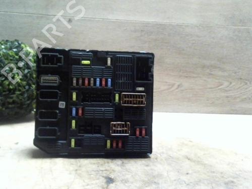 Used Fuse box RENAULT SCÉNIC III (JZ0/1_) 1.5 dCi (110 hp) 31231806