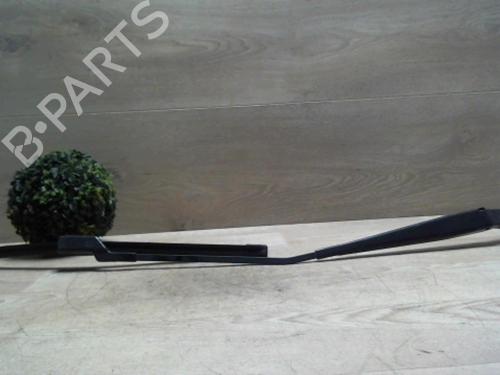 Used Front windshield wiper arm VOLVO V50 (545) 1.6 D (110 hp) 31234283