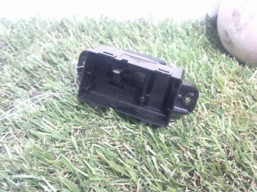 Left rear window switch KIA CARENS III MPV (UN) 2.0 CRDi 140 | BP25395283I29