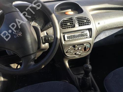 Køfangervange PEUGEOT 206 Hatchback (2A/C) 1.4 i | BP25424323C73 