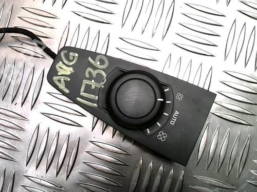 climate-control-citroen-c4-picasso-i-mpv-ud_-2006-2007-2008-2009-2010-2011-2012-2013-2014-2015-25429778 main image