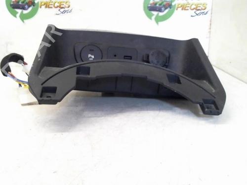 Used Middle console KIA SPORTAGE III (SL) 2.0 CRDi (136 hp) 25401046