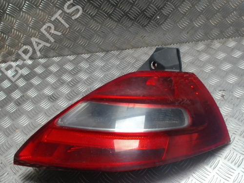 right-taillight-renault-megane-ii-bm01_-cm01_-2001-2002-2003-2004-2005-2006-2007-2008-2009-2010-2011-2012-31997392 main image