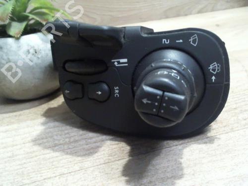 Used Switch RENAULT SCÉNIC II (JM0/1_) 1.5 dCi (JM1E, JM16) (106 hp) 25409520