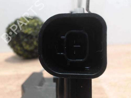 Used Front right lock TOYOTA COROLLA (_E12_) 1.6 VVT-i (ZZE121_, ZZE121R) (110 hp) 25412739