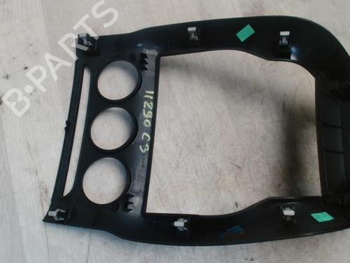 Mittelkonsole CITROËN C3 II (SC_) 1.4 HDi 70 (SC8HZC, SC8HR0, SC8HP4) (68 hp) 31223279